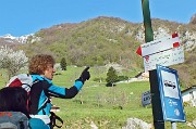 08 Si parte da Brumano (939 m) sul sentiero 576, segnato poi in vario modo